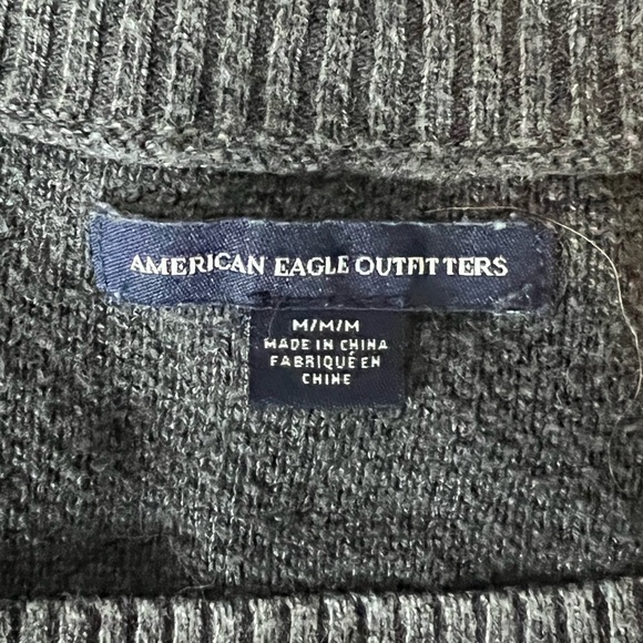 AEO Gray Crew Neck Sweater - Picture 3 of 4